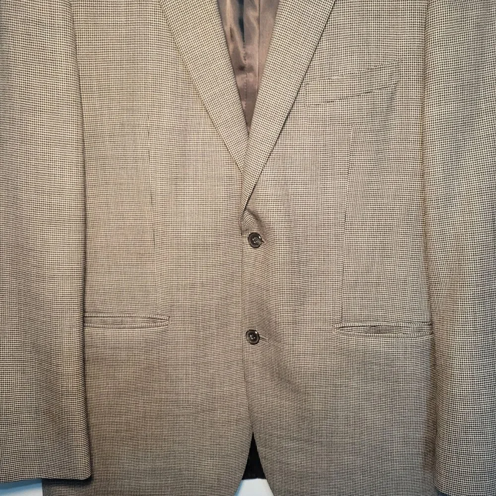 Marc Anthony Men's Jacket/Blazer Size 42R 2 Button Closure‎ Gray